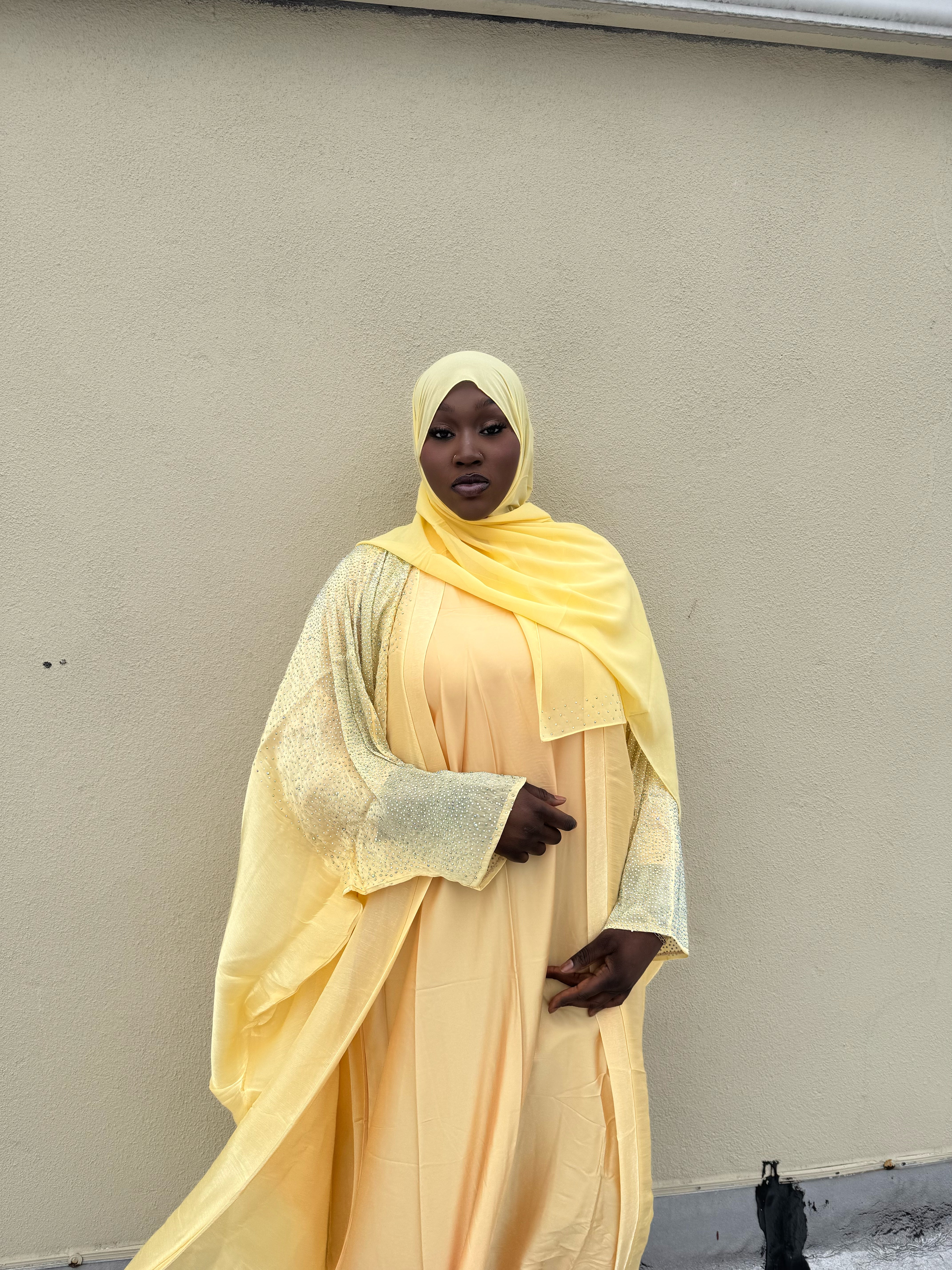 Yellow stone embellished four piece set