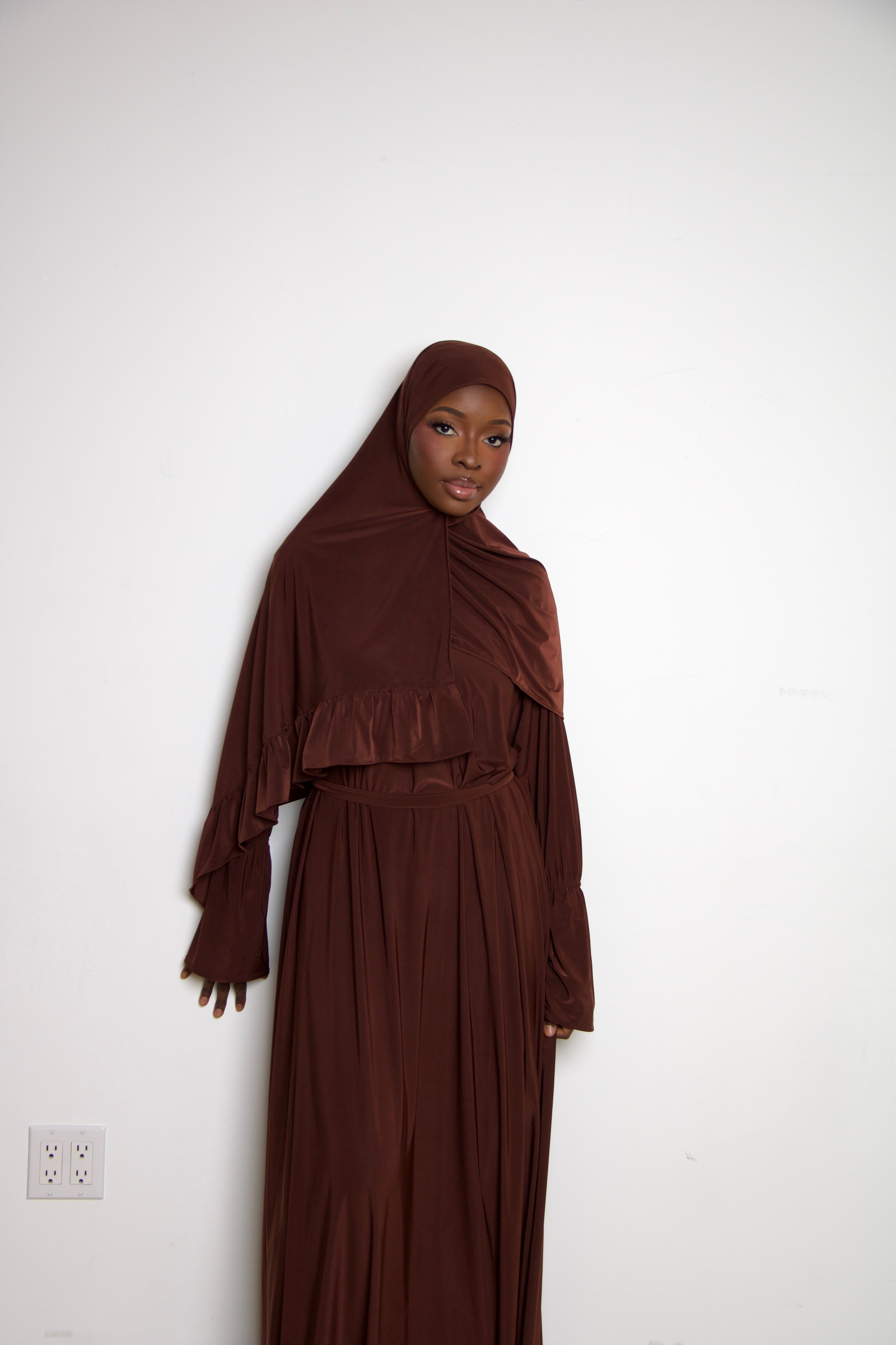 Brown Abaya & Hijab Essential Set – Modest Outfit