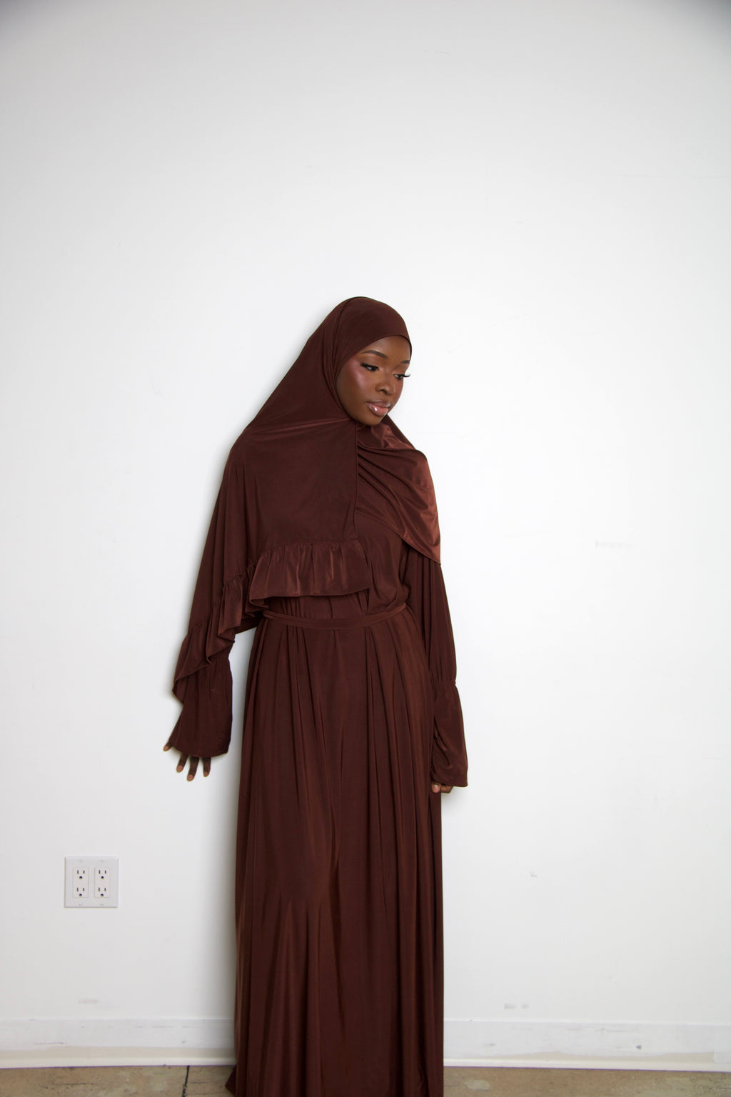 Brown Abaya & Hijab Essential Set – Modest Outfit