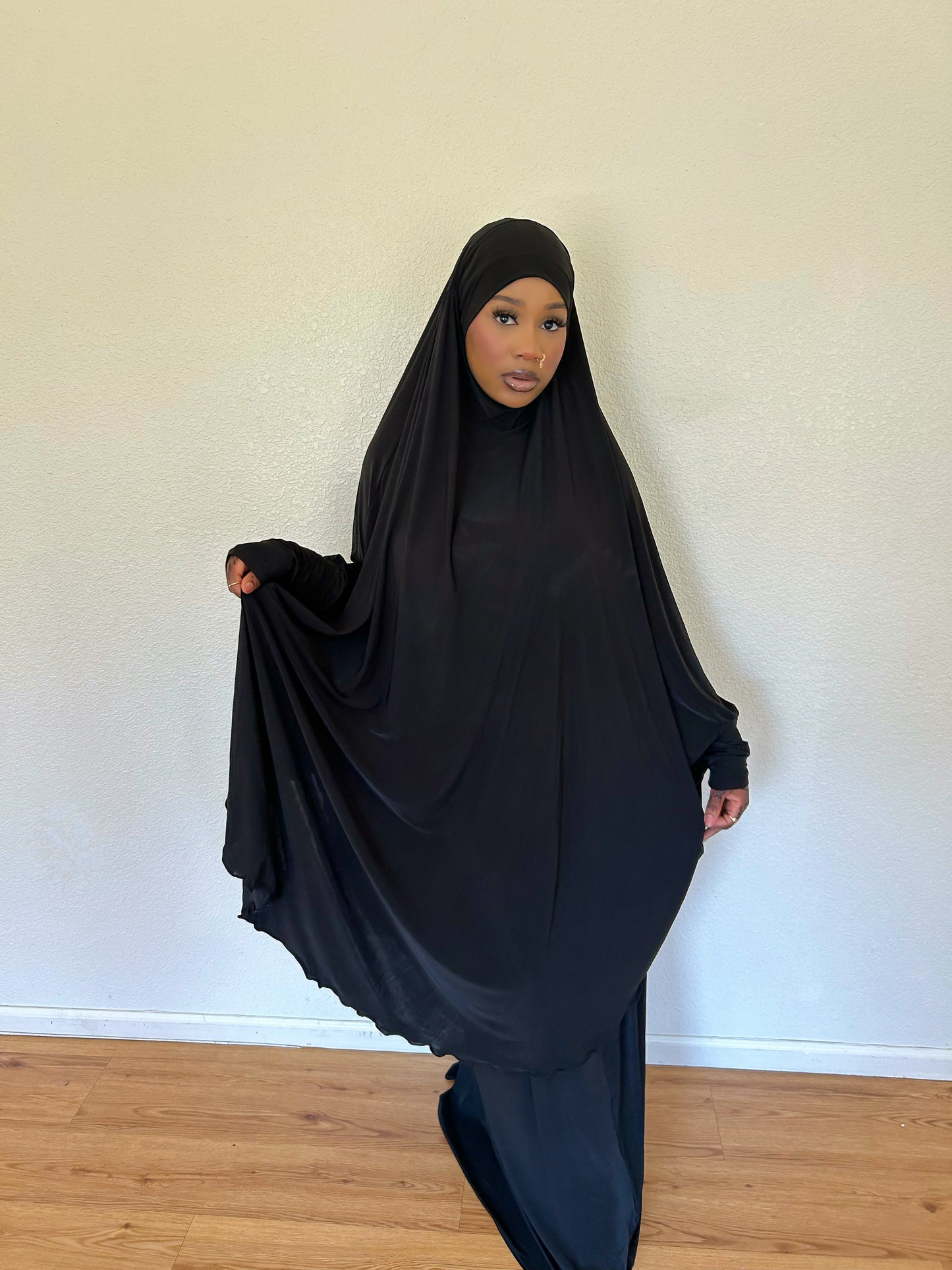 2 Pcs Black Jilbab w/ Curl Bottom