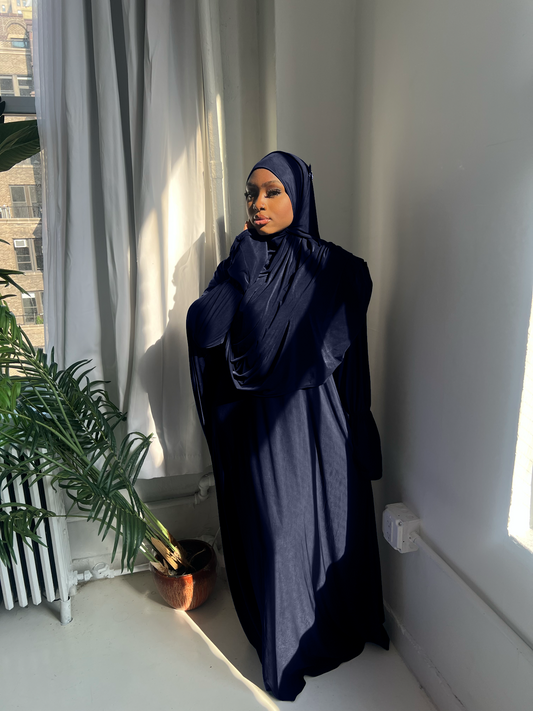 Black Ruffle Sleeves Essential Set