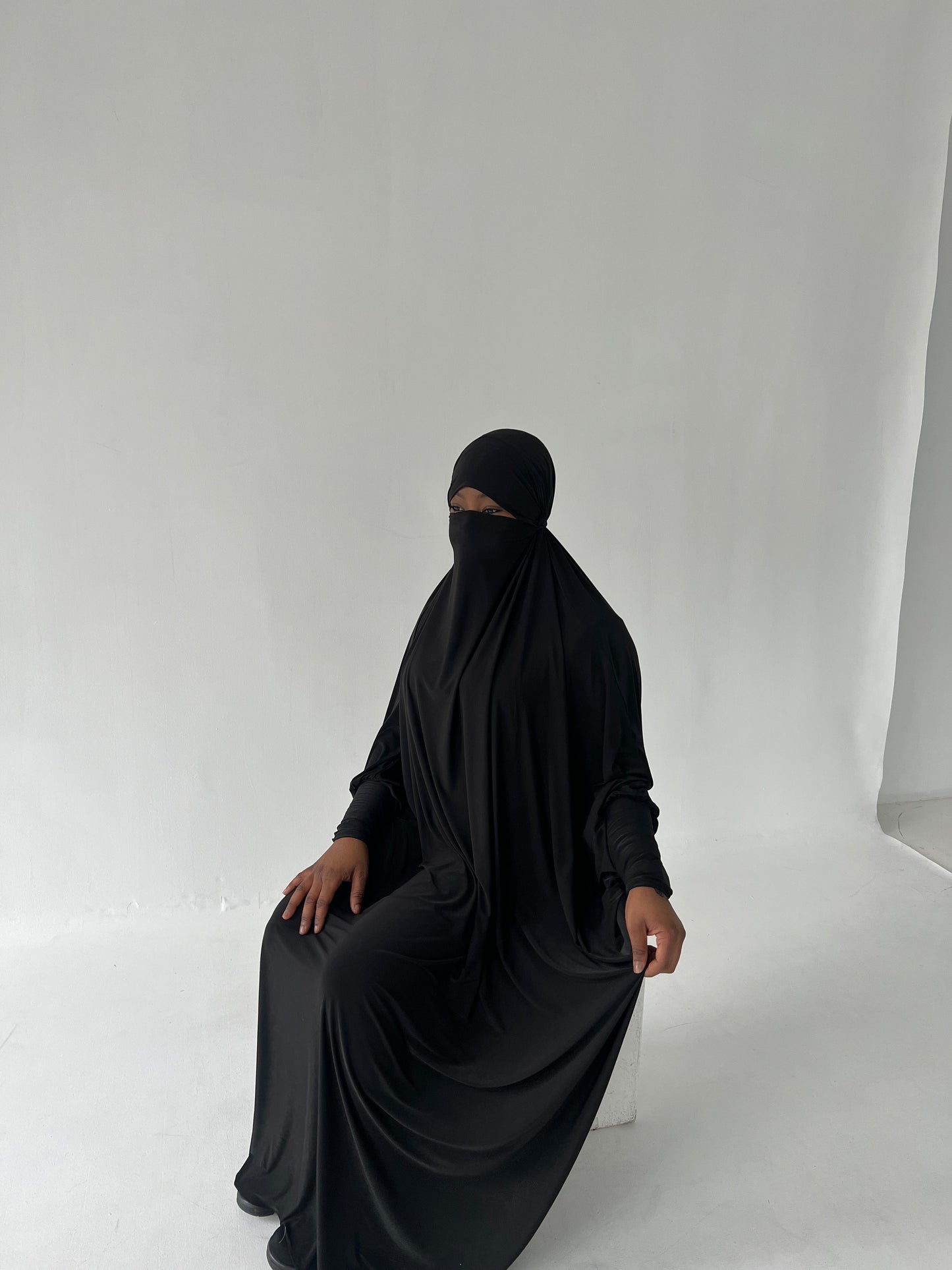 Black Extra Wide Inaya 1 Pc Jilbab (Tall)