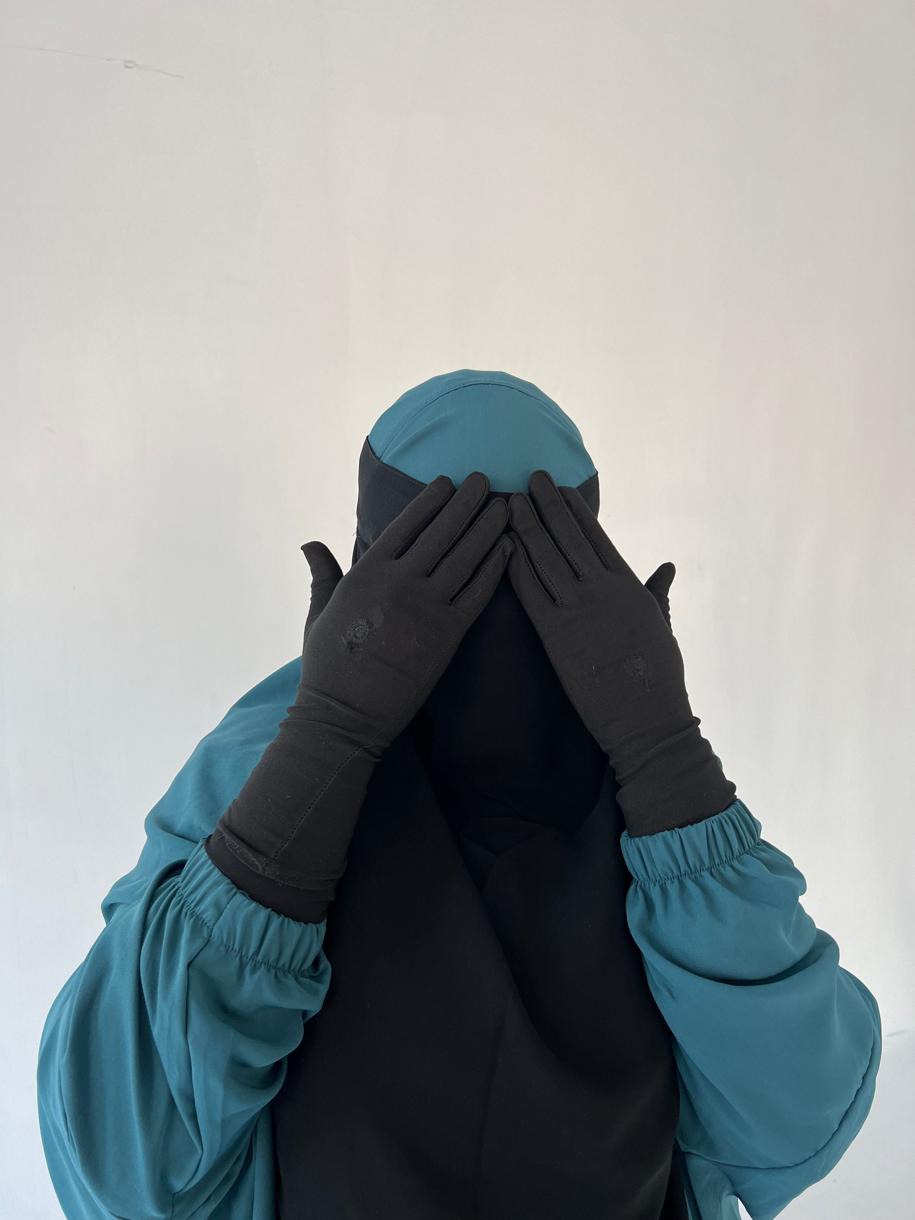Breathable Non Slip Muslim Gloves