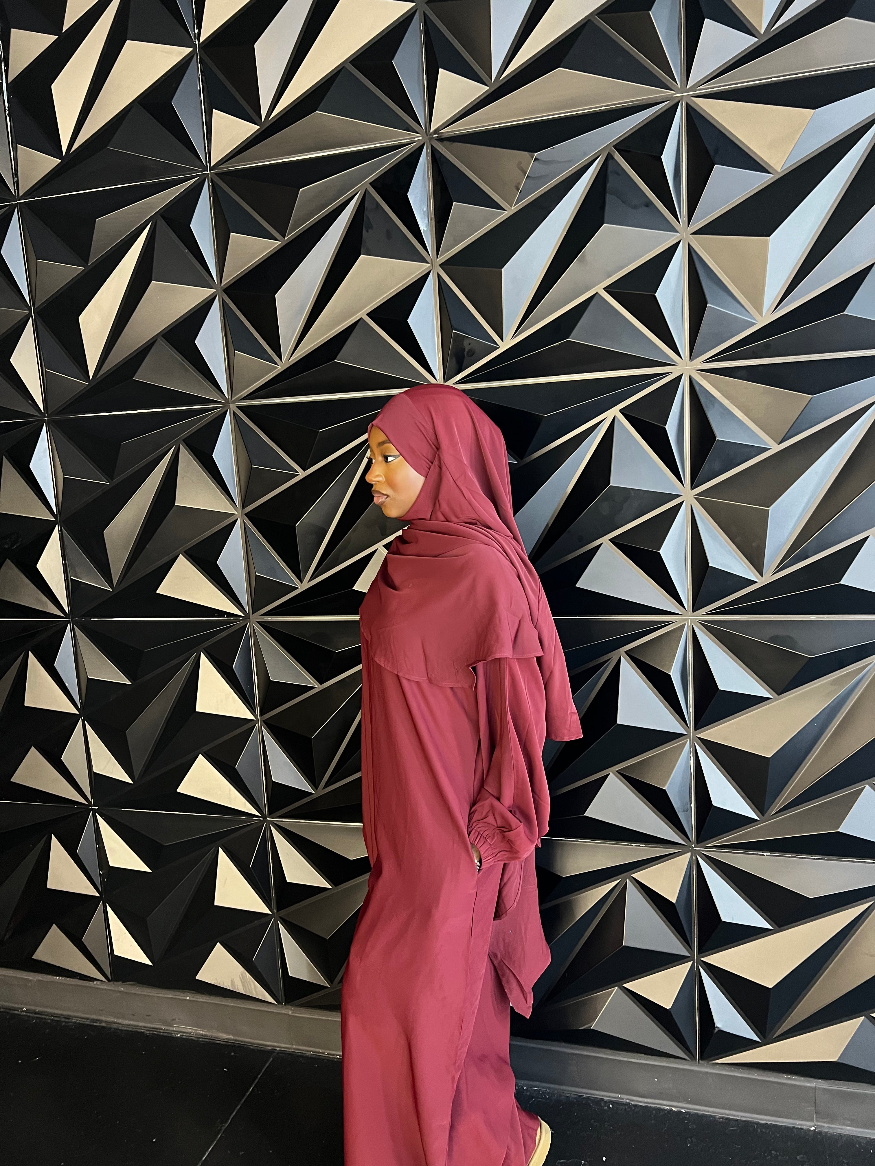 Maroon Lila Abaya